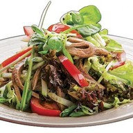 Салат с языком и овощами Фото