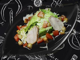Цезарь салат с наггетсами - Фото