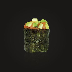 Гункан с семгой и авокадо - Фото
