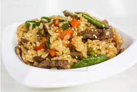 Рис с говядиной под устричным соусом - Фото