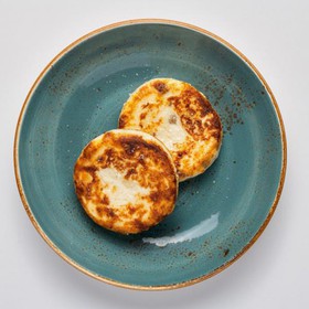 Сырники с изюмом - Фото