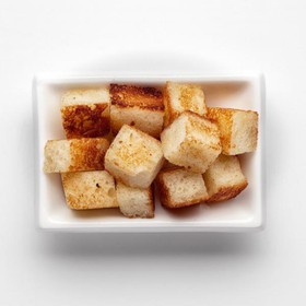 Сухарики с чесноком - Фото