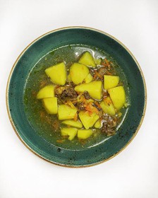 Картофель тушеный с мясом - Фото