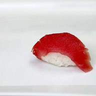Магуро суши с тунцом Фото