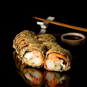 Сушими с лососем темпура - Фото
