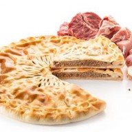 Пирог с говядиной и свининой Фото