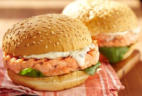 Фрисбургер с лососем - Фото