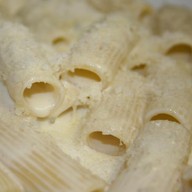 Спагетти "Ригатони 4 сыра" Фото