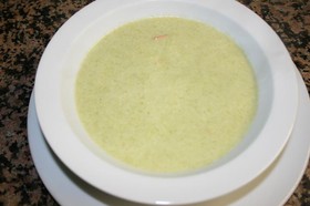 Крем-суп из брокколи с креветками - Фото
