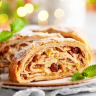 Штрудель яблочный Фото