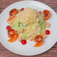 Цезарь с семгой салат Фото