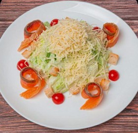 Цезарь с семгой салат - Фото