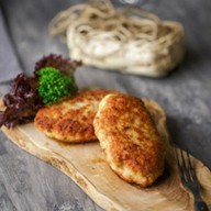 Котлета куриная жареная Фото