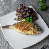 Дорадо жареная Фото