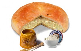 Пирог с тыквой, медом и сыром маскарпоне - Фото