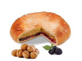 Пирог с орехом и ежевикой - Фото