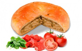 Пирог с говядиной, помидорами и шпинатом - Фото