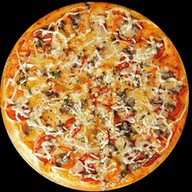 Фирменная пицца пицари Люля с фаршем Фото