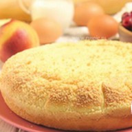 Пирог с вишней и клубникой Фото
