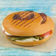 Панини с соусом песто Фото