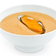 Томатный суп с мидиями Фото