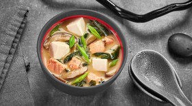 Мисо суп сливочный с лососем - Фото