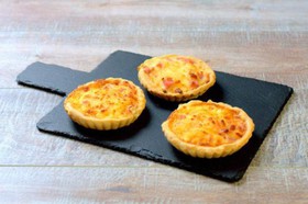 Киш с ветчиной и сыром - Фото