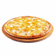 Пицца 4 сыра Фото