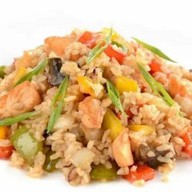 Жареный рис с морепродуктами Фото