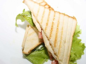 Сэндвич с куриным филе - Фото