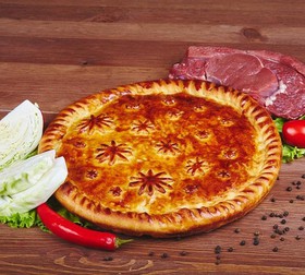 Пирог с мясом и капустой - Фото