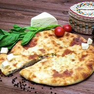 Осетинский пирог со шпинатом и сыром Фото