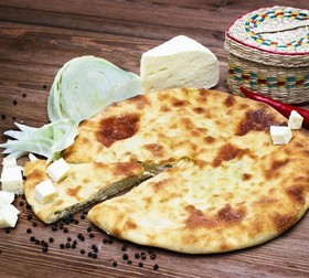 Осетинский пирог с капустой и сыром - Фото
