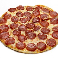Пицца пепперони Фото