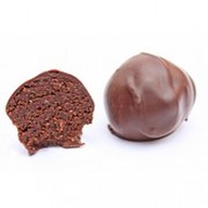 Трюфель финиковый в тёмном шоколаде Фото