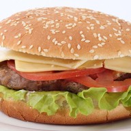 Гамбургер с куриной грудкой Фото