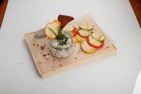 Говядина в сливочном соусе с овощами - Фото