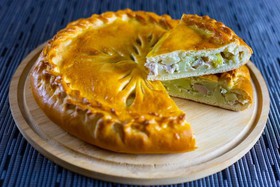 Пирог с курицей и картофелем - Фото