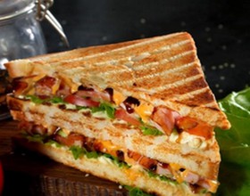 Сэндвич тостовый Клаб - Фото