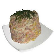 САЛАТ С КОПЧЕННЫМ СЫРОМ Фото