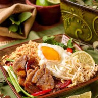 Тайский рис с курицей Фото
