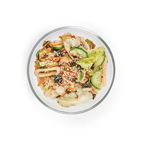 Салат в азиатском стиле с филе кальмара - Фото