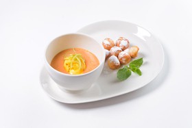 Манговый суп со сладкими пампушками - Фото