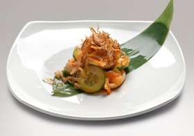 Салат с кальмаром гриль - Фото