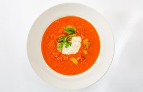 Томатный суп с муссом из Пармезана - Фото