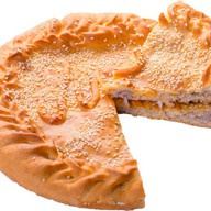 Пирог с мясом свинины и сыром Фото