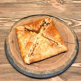 Пирог с картофелем и беконом - Фото