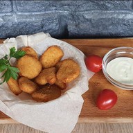 Наггетсы куриные с соусом Фото
