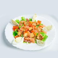 Цезарь салат с лососем Фото