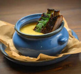 Крем-суп гороховый с копченым ребром - Фото